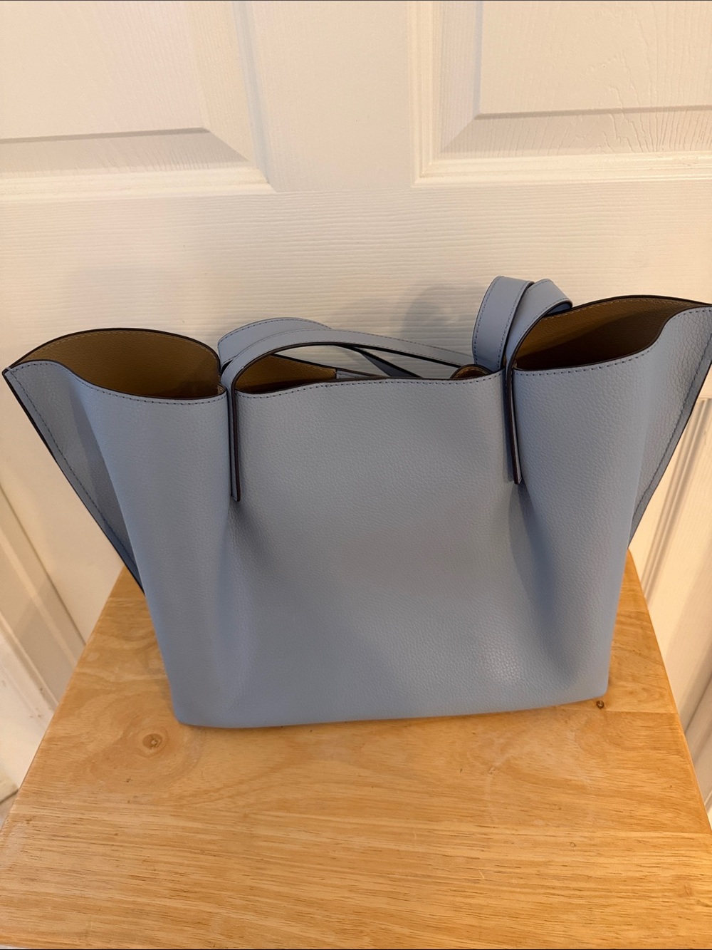 Michael Kors Periwinkle Blue Pebbled Leather Tote with Belt Detail - Picture 4 of 15